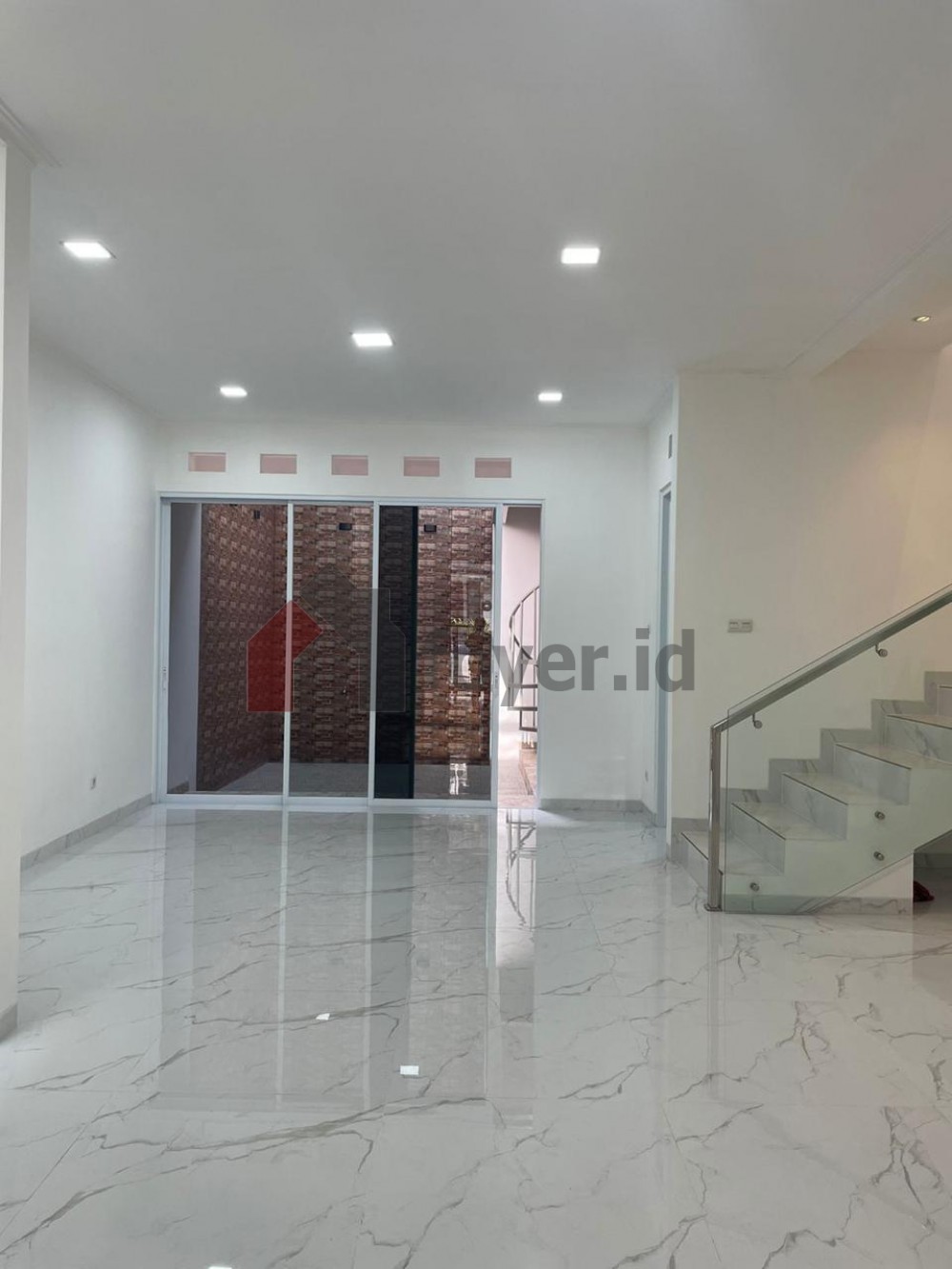Listing photos