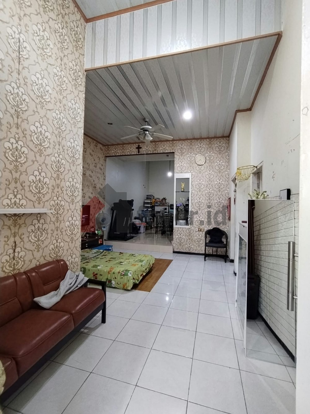 Listing photos