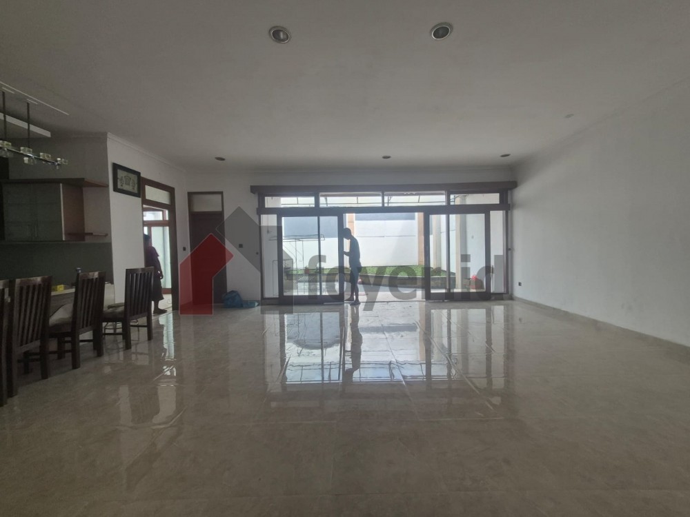 Listing photos