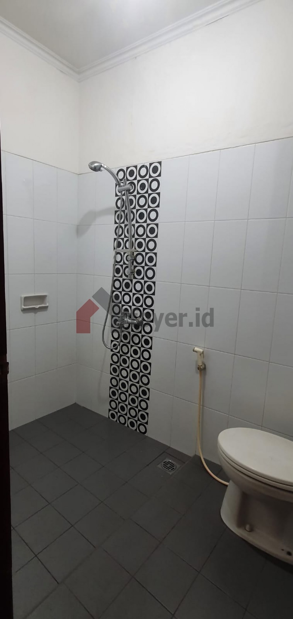 Listing photos