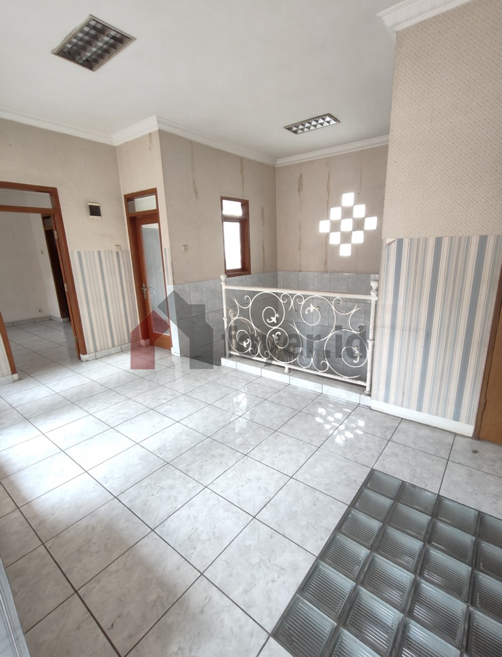 Listing photos